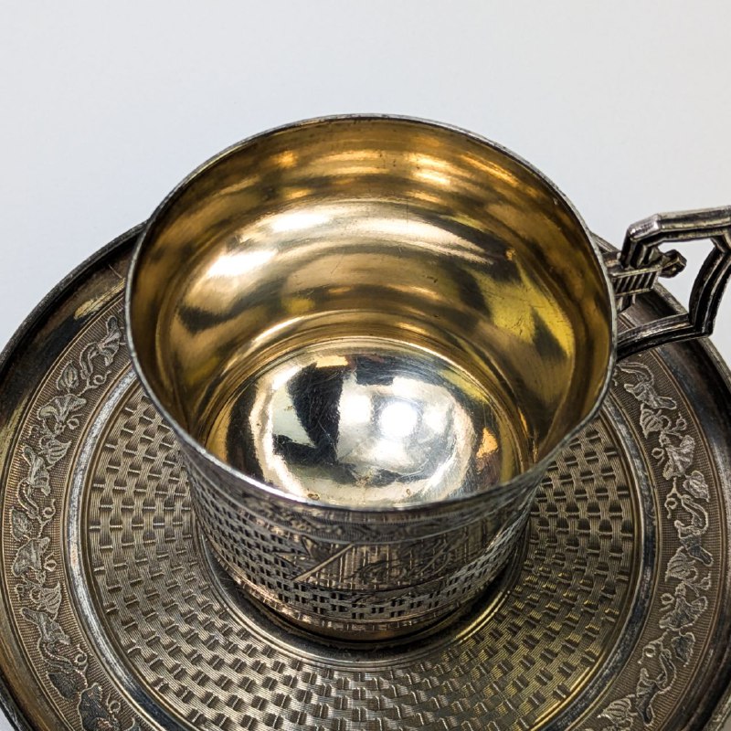 Taza Para Café con su plato Art Nouveau Bañada en Plata, Francia c.1900