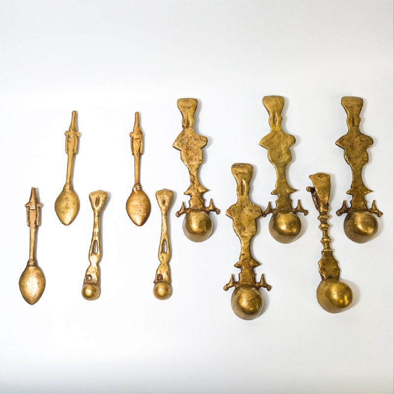 Cucharas para ritual hawan de bronce, India finales s.XIX