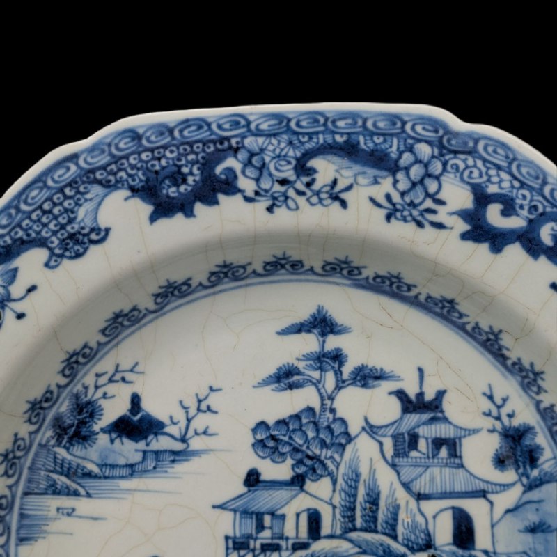 Plato Chino Dinastía Qing Periodo Qianlong Patrón Willow (1735-1796)