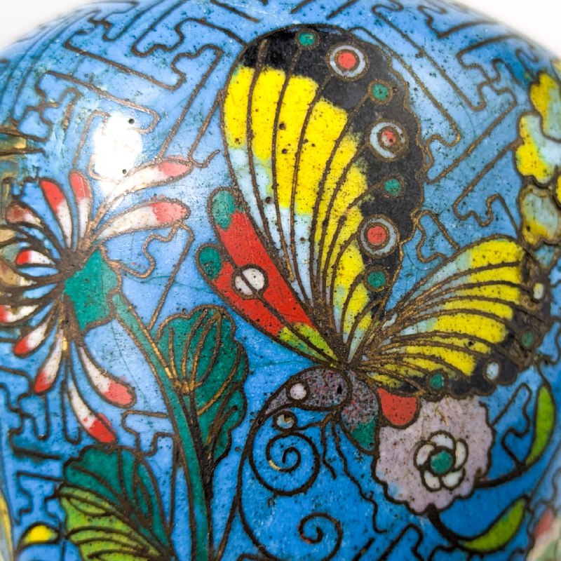 Jarrón Chino de Cloisonné Azul, Primera Republica de China (1911-1949)