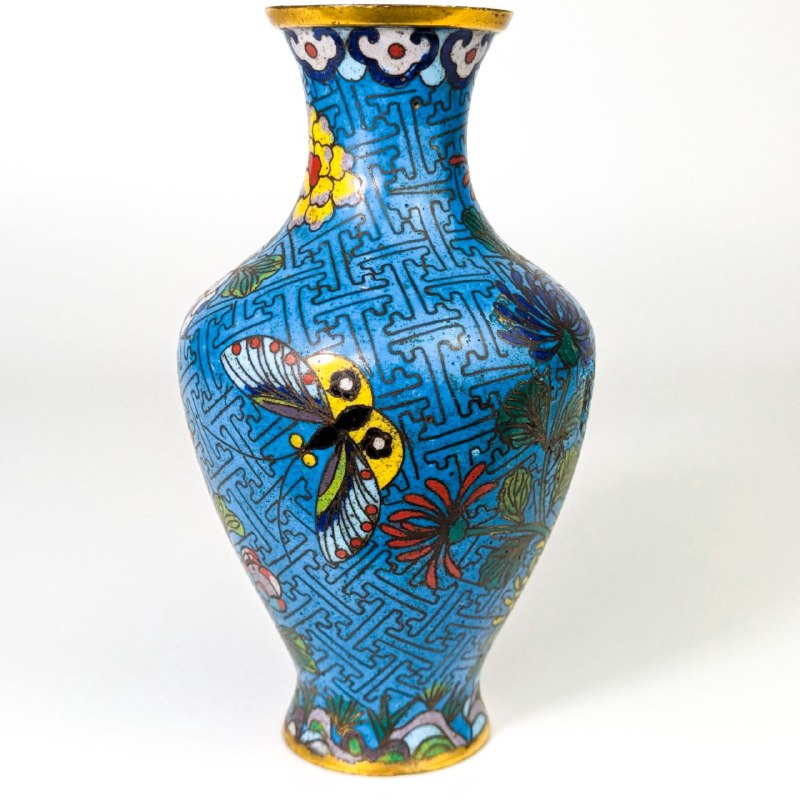 Jarrón Chino de Cloisonné Azul, Primera Republica de China (1911-1949)