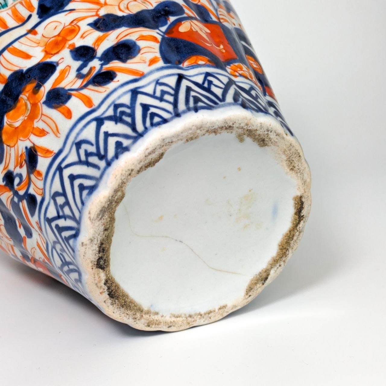 Jarrón japonés de porcelana imari periodo Meiji (1868-1911)