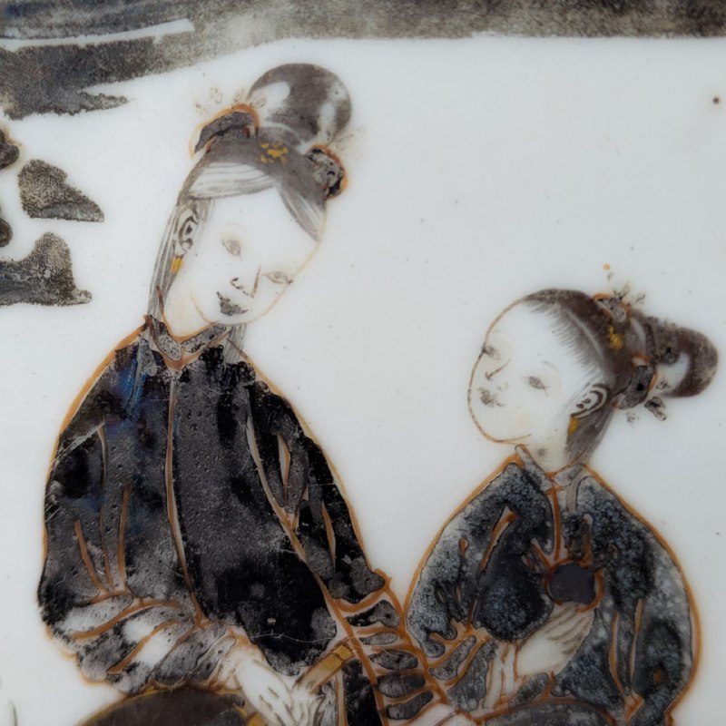 Plato Chino de Grisaille Periodo Qianlong (1736-1795)