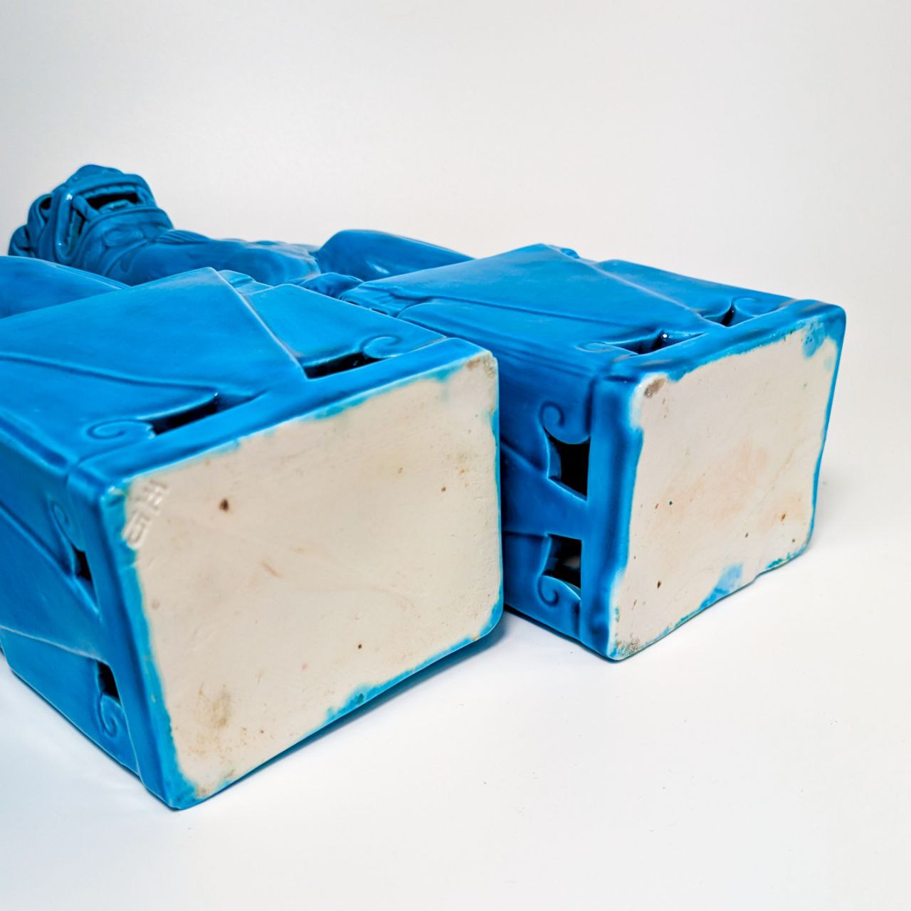 Pareja de Perros machos Foo Chinos c.1950