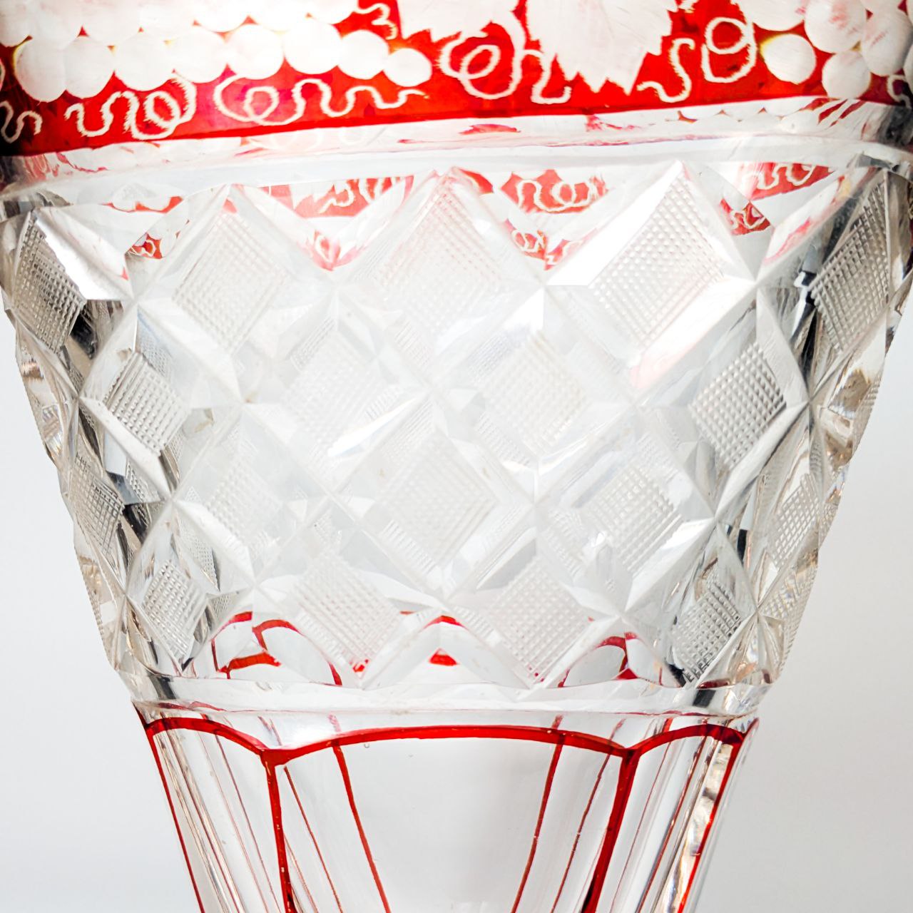 Jarrón de cristal de bohemia tallado s.XIX