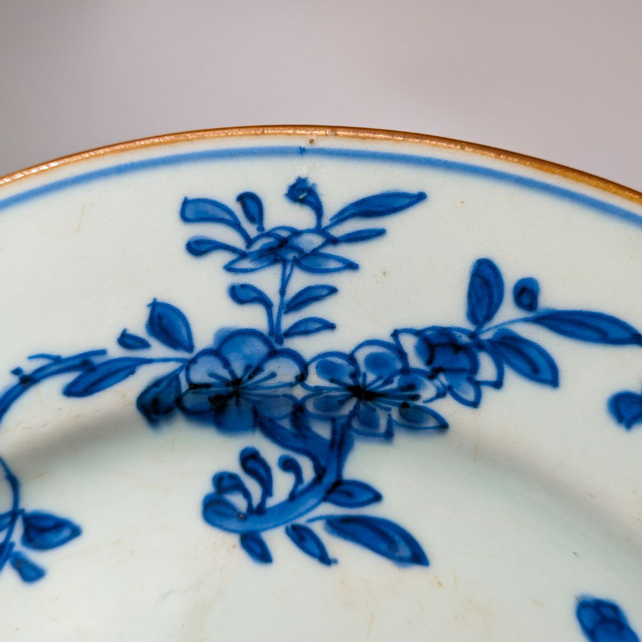 Plato Chino Compania de las Indias periodo Kangxi (1661-1722)