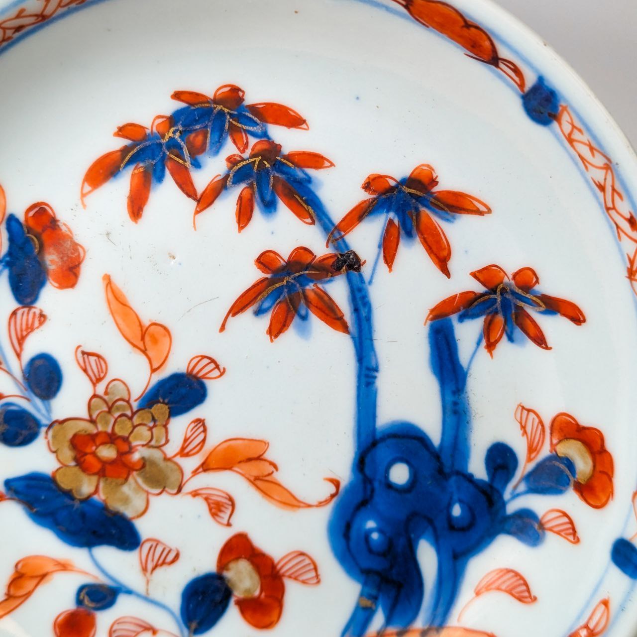 Plato con taza de té Chino Kangxi Imari (1661-1722)