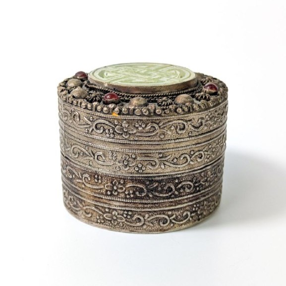 Polvorera de Maquillaje con jade China c.1950