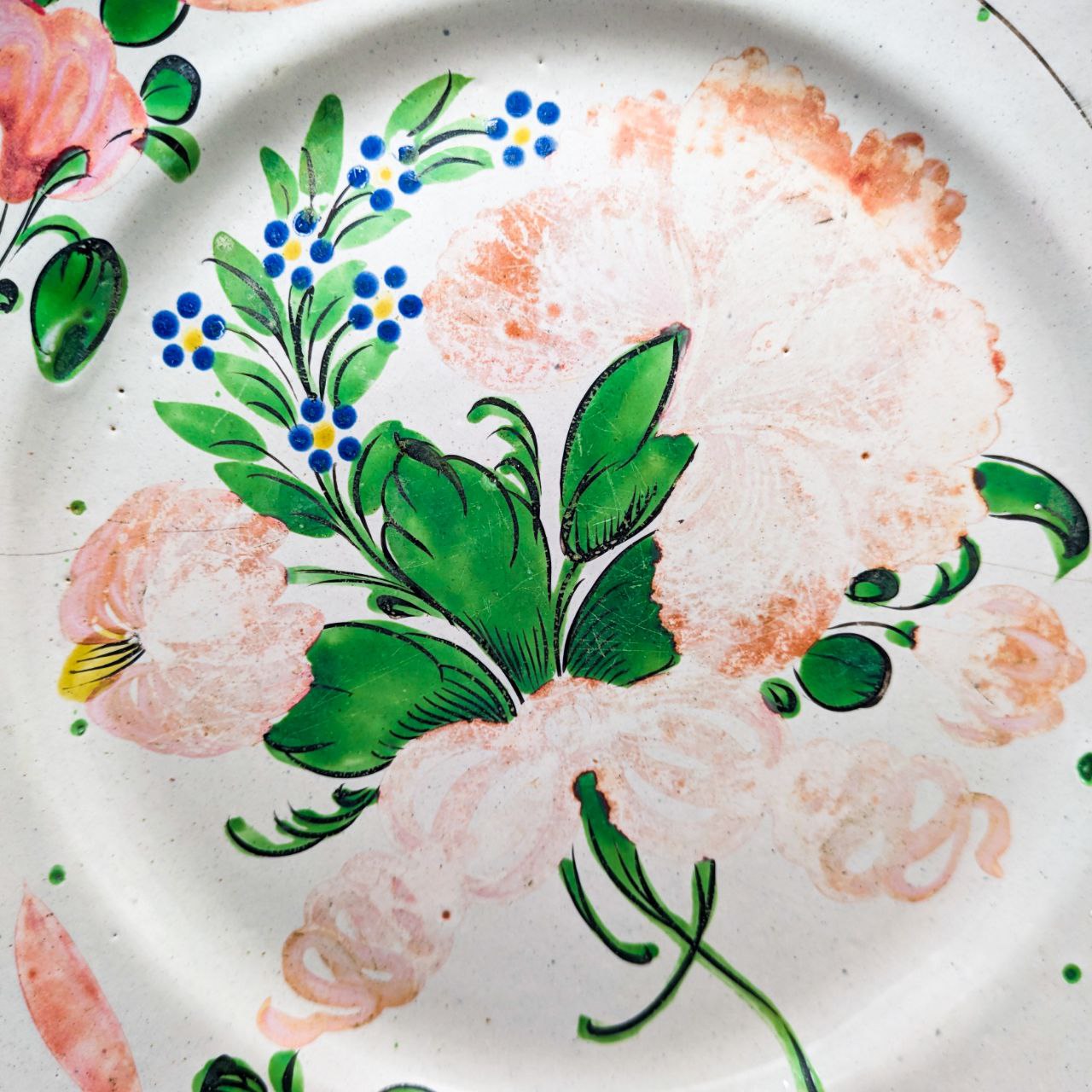 Plato de Cerámica de Les Islettes, Lorena Francia c.1780