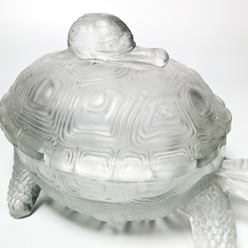 LOTE000383_03-1.jpg Mantequillera de vidrio tortuga Vallérysthal & Portieux, Francia c.1907