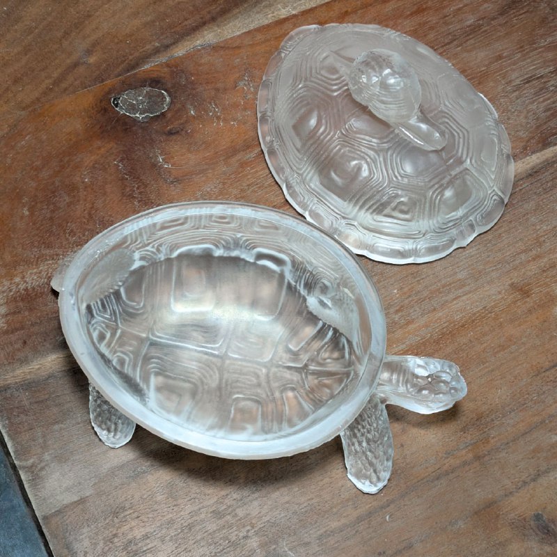LOTE000383_04-1.jpg Mantequillera de vidrio tortuga Vallérysthal & Portieux, Francia c.1907