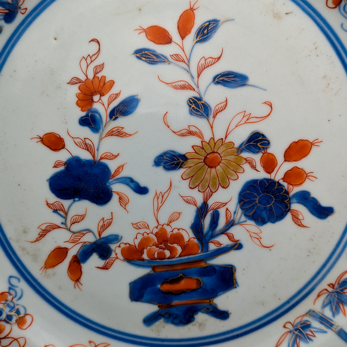 Plato Imari, China, Dinastía Qing, Periodo Kangxi (1662-1722)