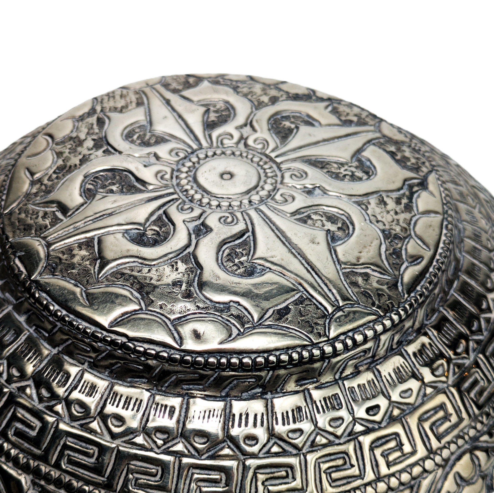 Cuenco budista ceremonial para Tsampa con plata, Tibet c.1880