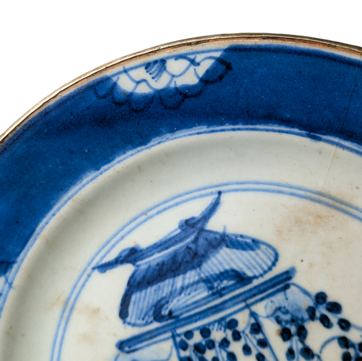Plato Azul y Blanco, China, Dinastía Qing, Periodo Kangxi (1662-1722)