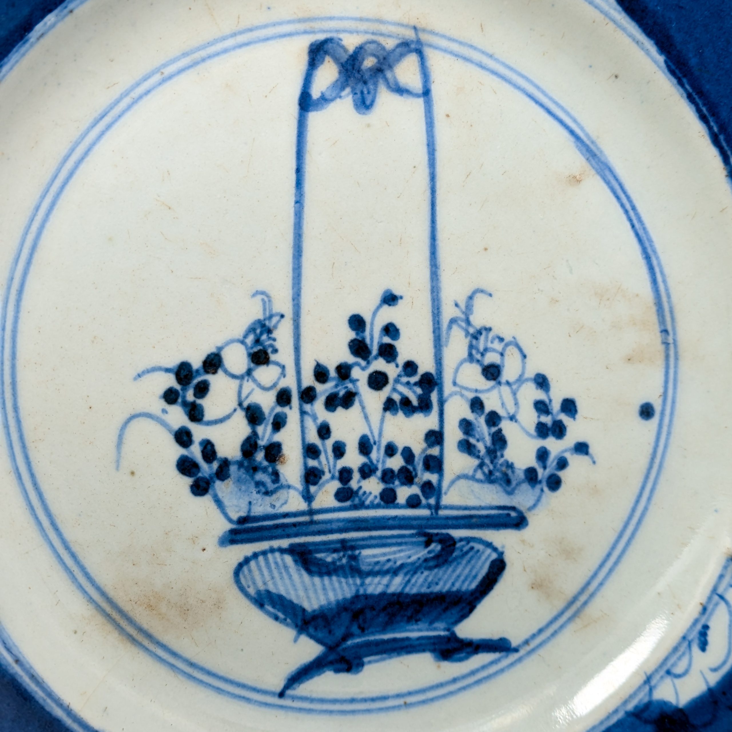 Plato Azul y Blanco, China, Dinastía Qing, Periodo Kangxi (1662-1722)