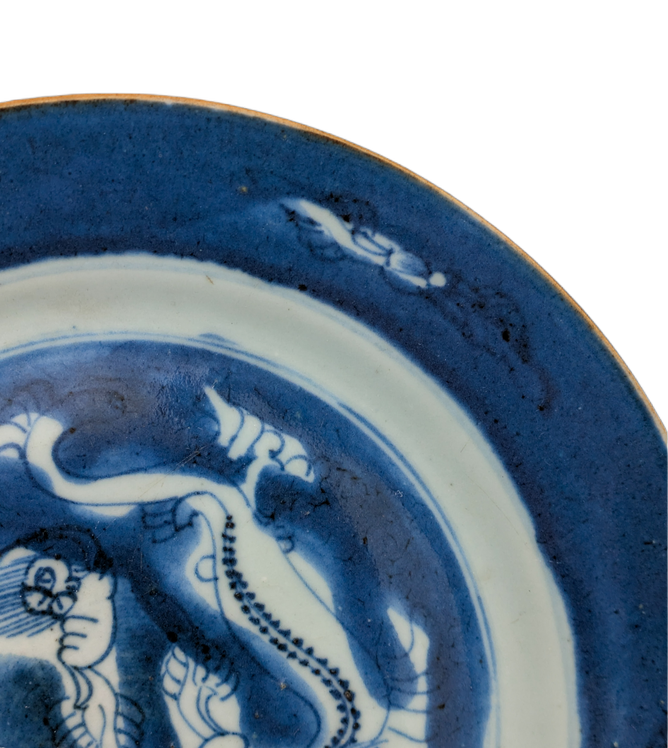 Plato Azul y Blanco, China, Dinastía Qing, Periodo Kangxi (1662-1722)