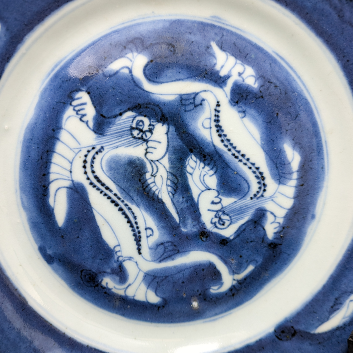 Plato Azul y Blanco, China, Dinastía Qing, Periodo Kangxi (1662-1722)