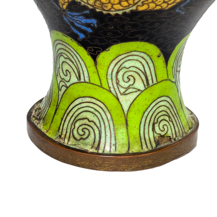 Jarrón de Cloisonné con dragones, China, Primera República China (1911-1949)
