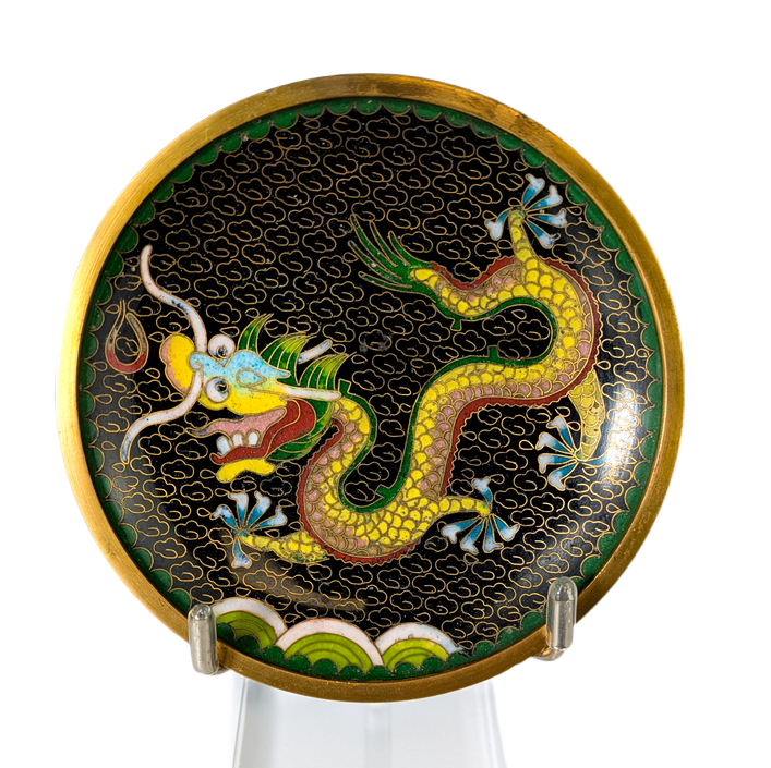 Plato de Cloisonné con dragones, China, Primera República China (1911-1949)