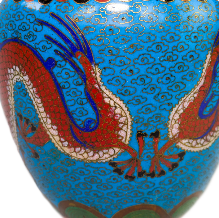 LOTE000422_03-1.png Jarrón de Cloisonné dragones, China, Primera República China (1911-1949)