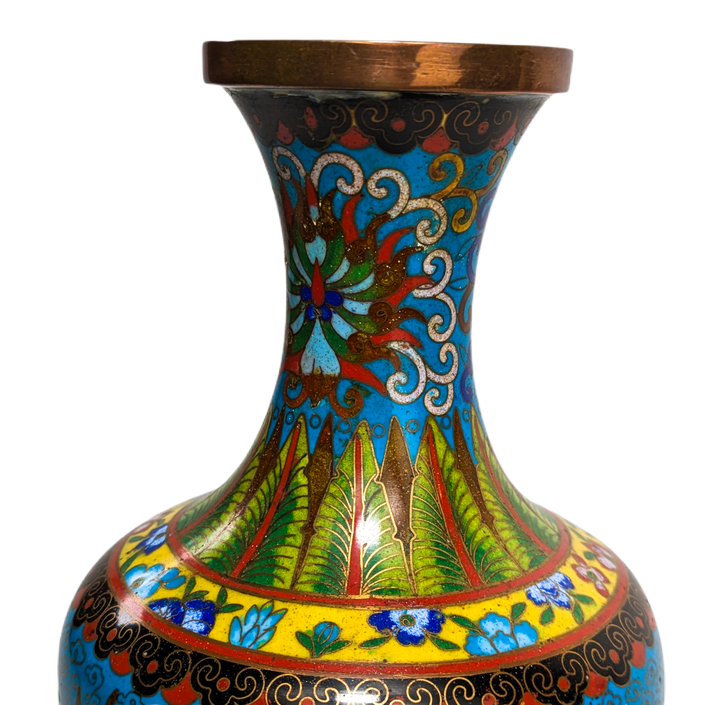 LOTE000422_07-1.png Jarrón de Cloisonné dragones, China, Primera República China (1911-1949)