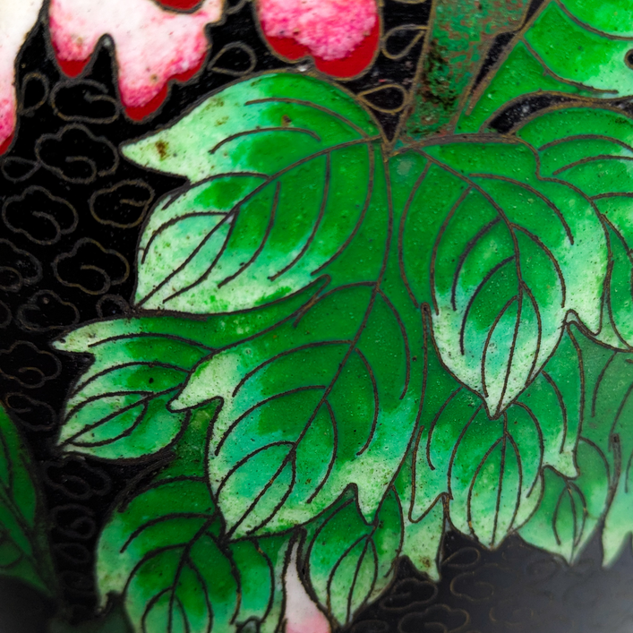 Gran Jarrón de Cloisonné Floral, China, Primera República de China (1911-1949)