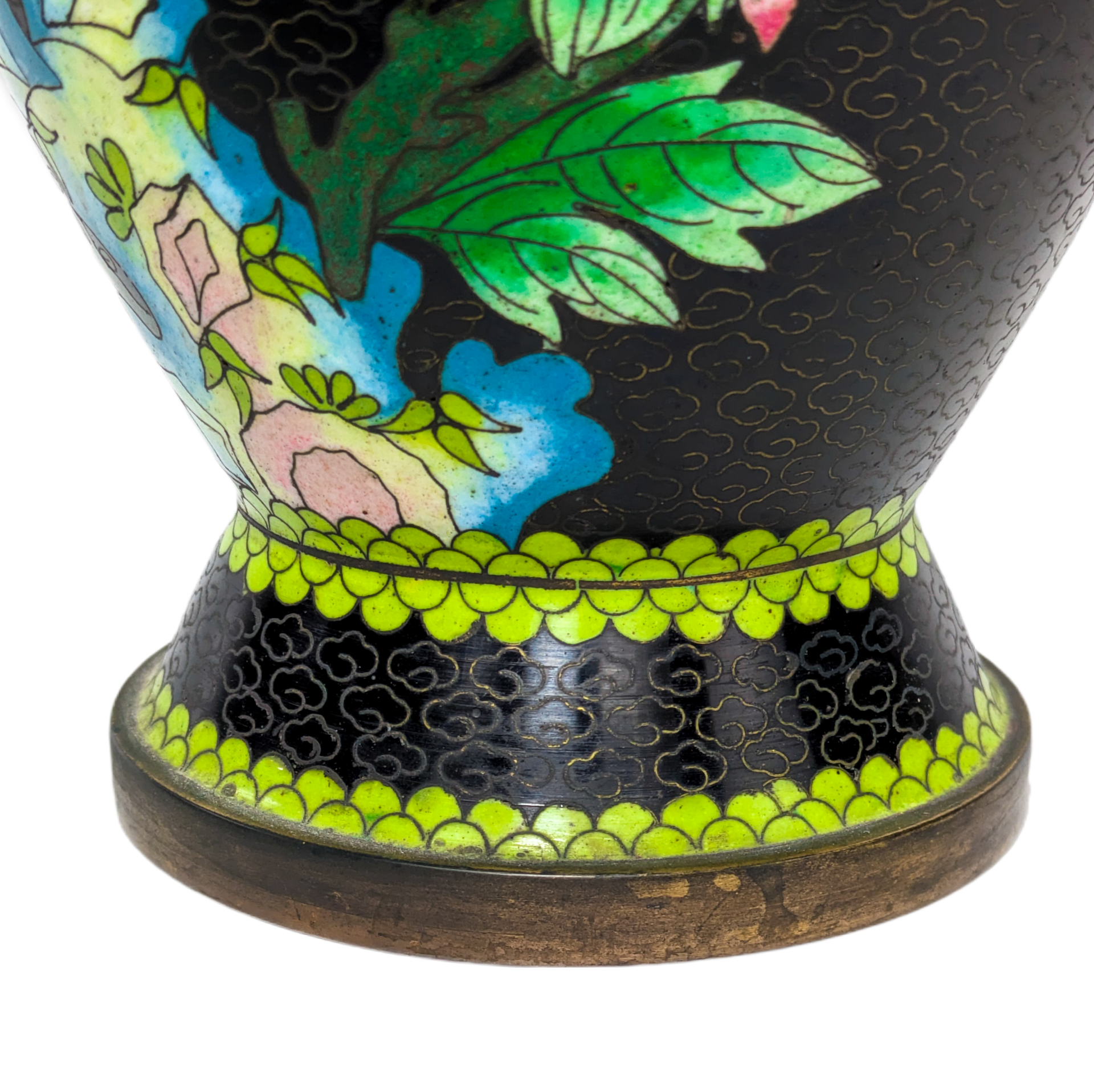 LOTE000423_06.png Gran Jarrón de Cloisonné Floral, China, Primera República de China (1911-1949)