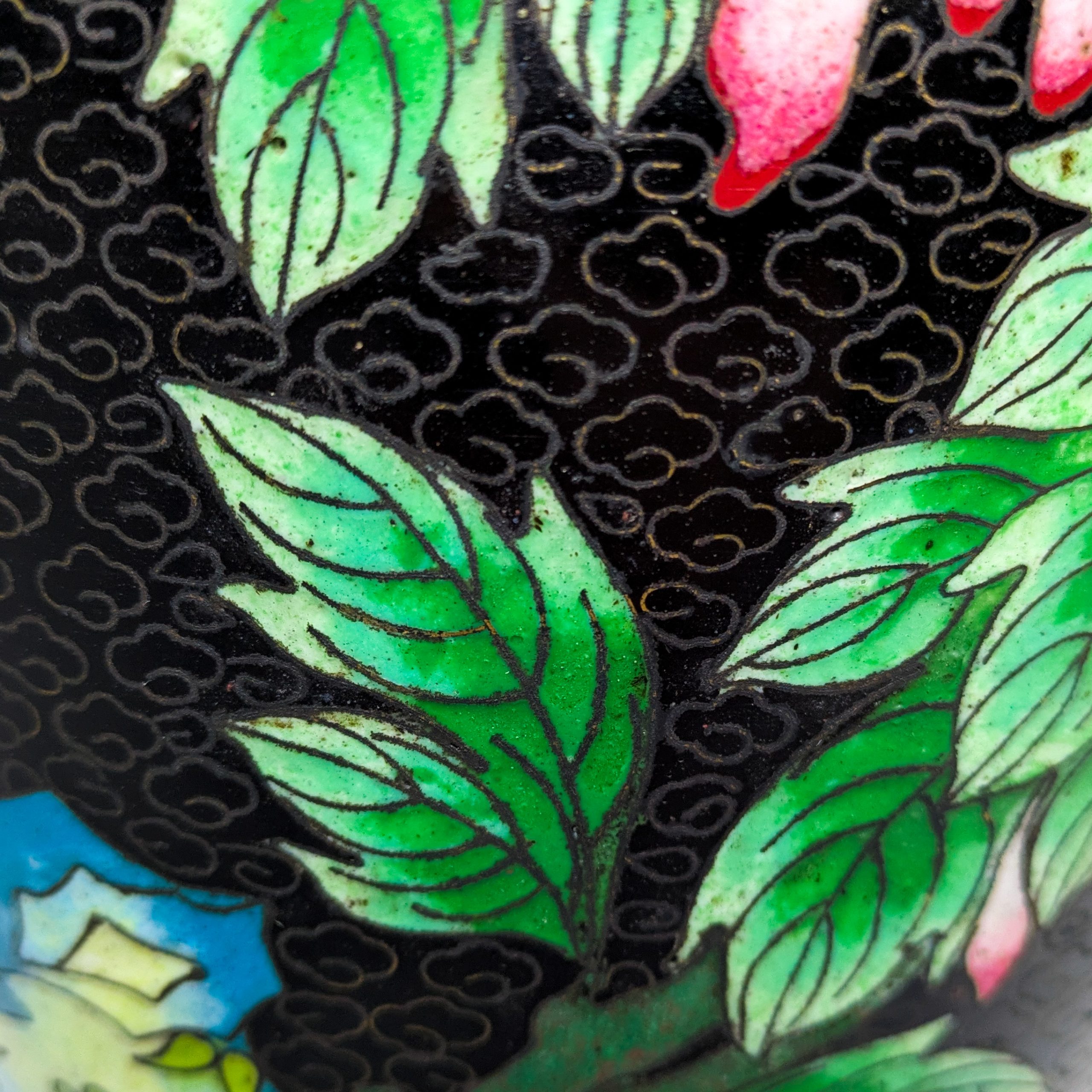 LOTE000423_09.jpg Gran Jarrón de Cloisonné Floral, China, Primera República de China (1911-1949)