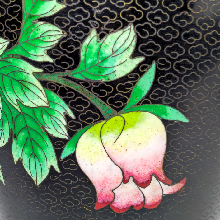 Gran Jarrón de Cloisonné Floral, China, Primera República de China (1911-1949)