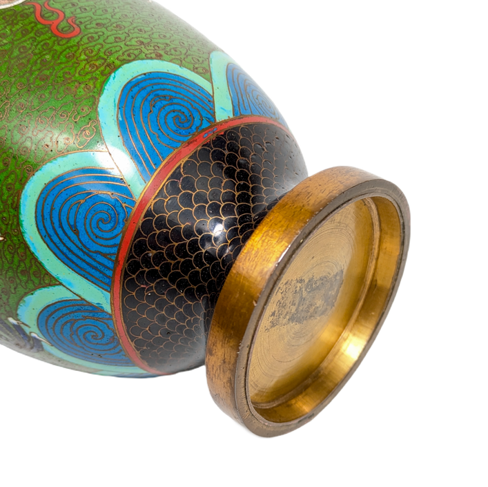 LOTE000424_08-1.png Jarrón de Cloisonné dragones, China, Primera República China (1911-1949)