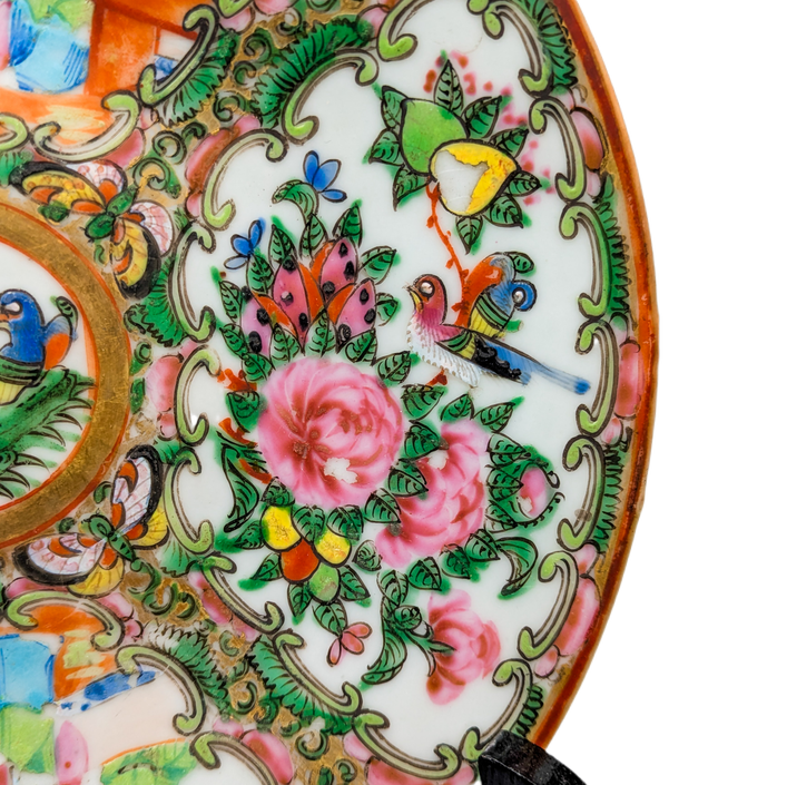 Plato Rose medallion Cantonés, China, Periodo Tongzhi (1861-1875)