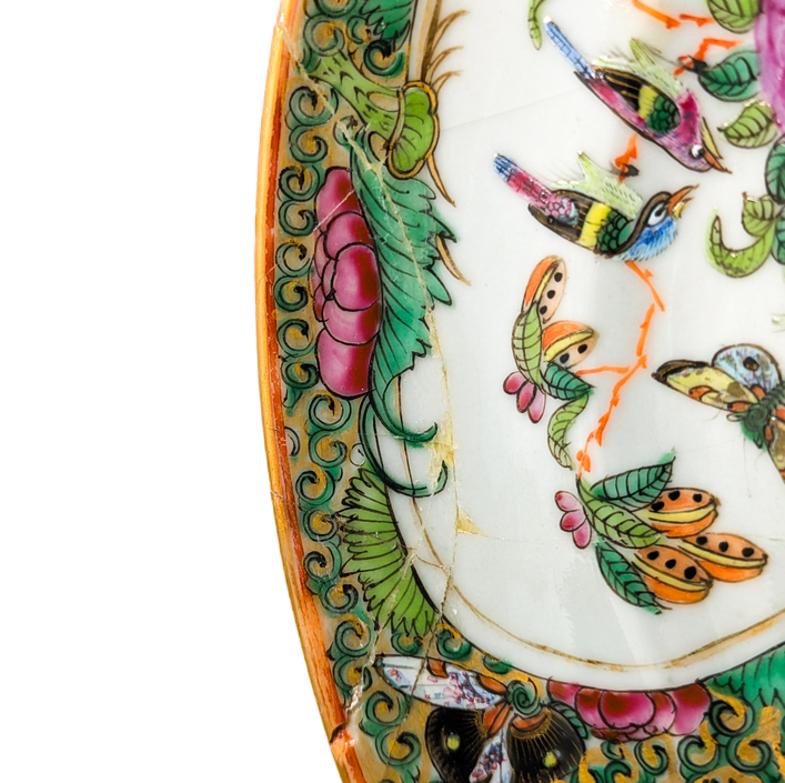 Plato Rose medallion Cantonés, China, Periodo Tongzhi (1861-1875)