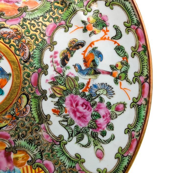 Plato Rose medallion Cantonés, China, Periodo Tongzhi (1861-1875)