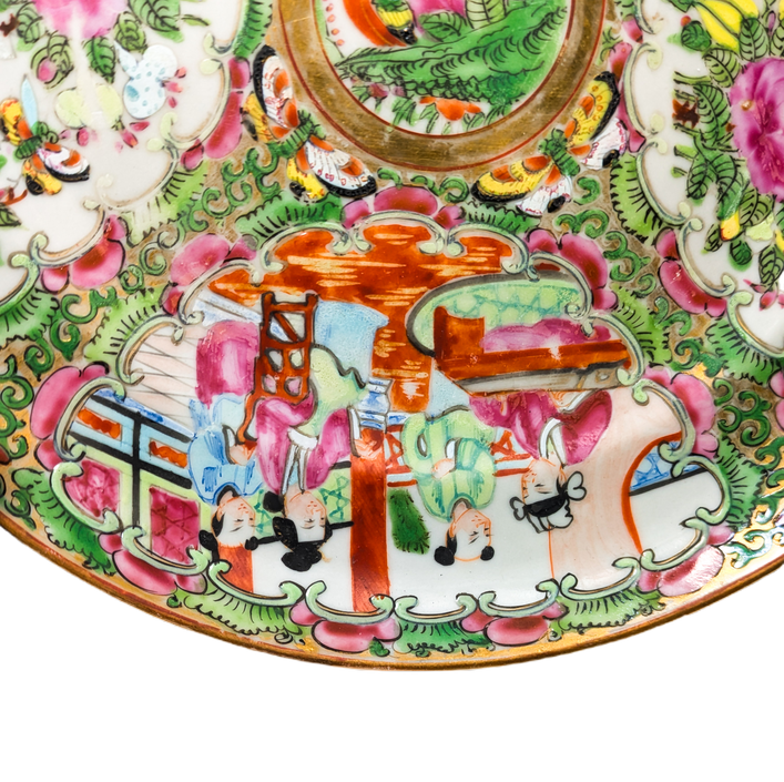 Plato Rose medallion Cantonés, China, Periodo Tongzhi (1861-1875)