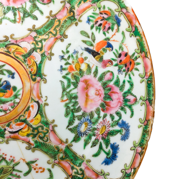 Plato Rose medallion Cantonés, China, Periodo Tongzhi (1861-1875)