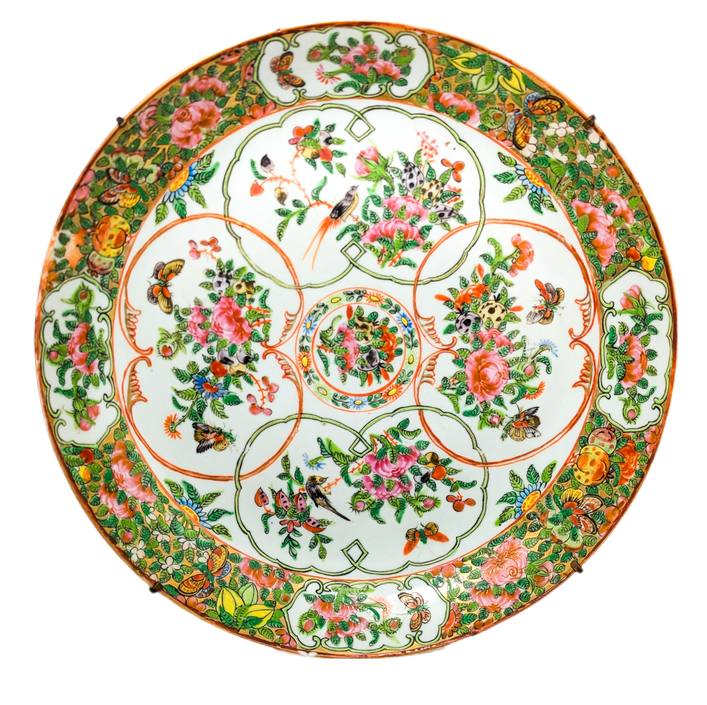 Plato Grande Rose medallion Cantonés, China, Periodo Tongzhi (1861-1875)