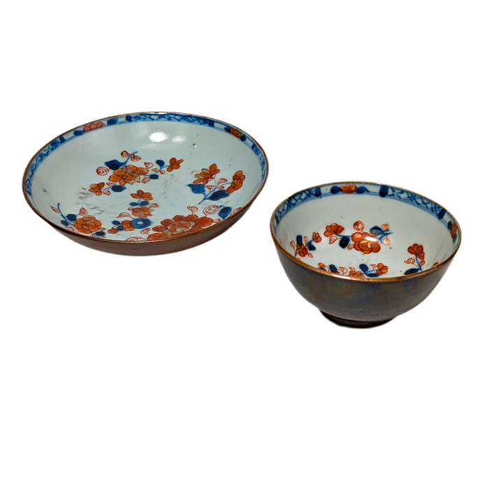 Plato y Copa Imari café, China, Dinastía Qing, Periodo Kangxi (1662-1722)