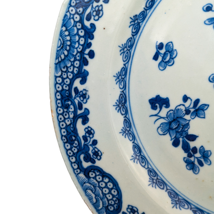 Plato Chino azul y blanco, Periodo Qianlong (1736-1795)