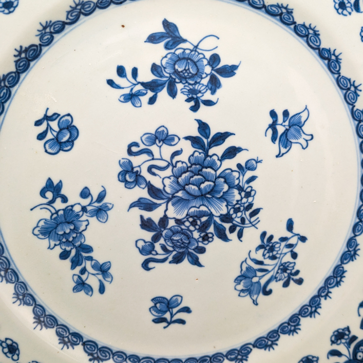 Plato Chino azul y blanco, Periodo Qianlong (1736-1795)