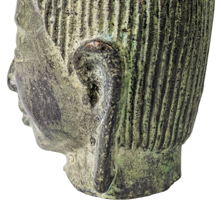 Cabeza de bronce de Avalokiteshvara, Camboya