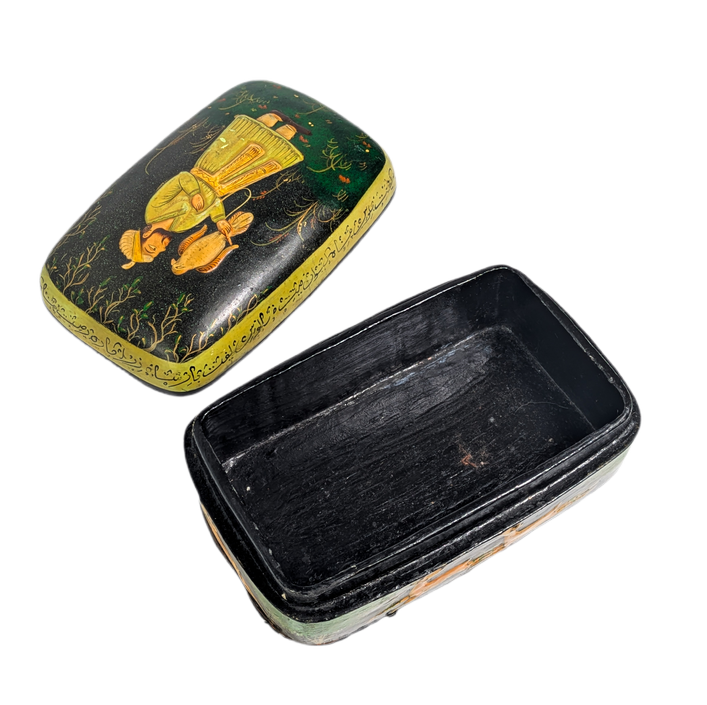 Caja de laca Indo Persa finales Dinastía Qajar, Irán c.1880