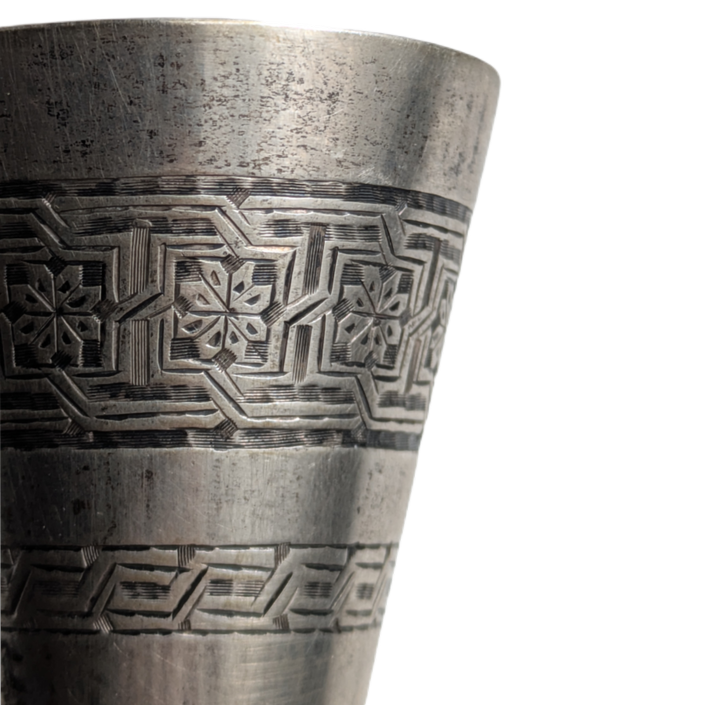 Copas de Licor de Plata Persa Ghalam Zani Dinastía Pahlavi (1940-1960)