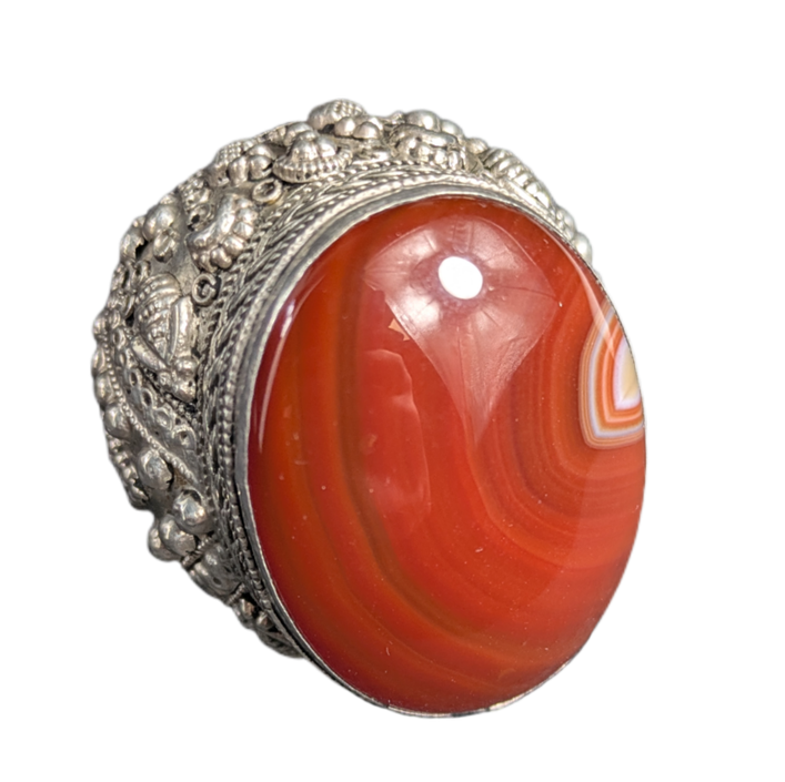 Anillo de plata tribal Kuchi con Ágata roja
