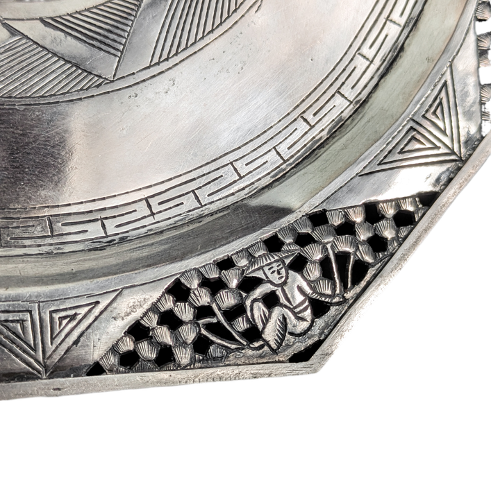 Plato de plata vietnamita octogonal s.XX 82g