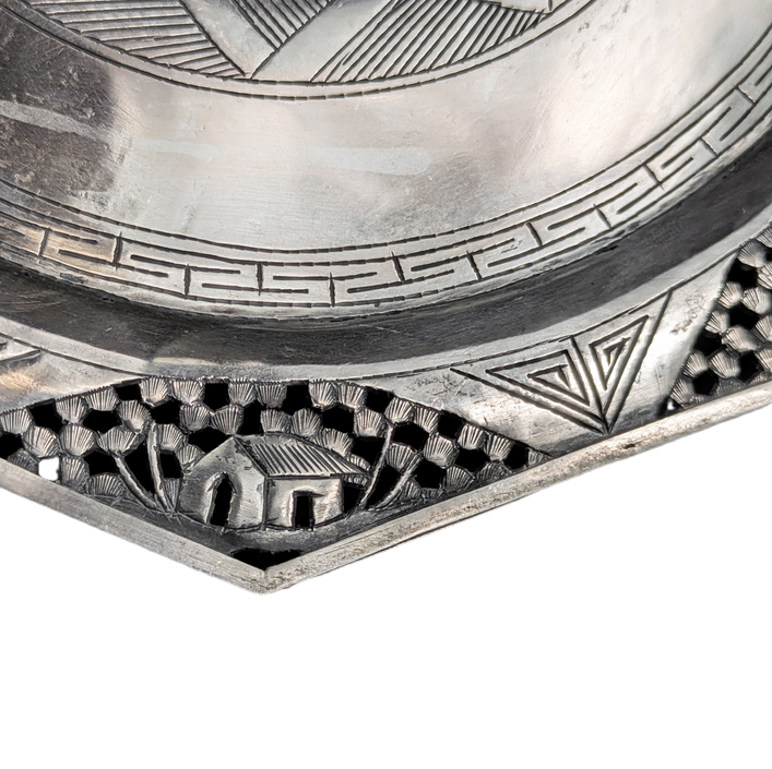 Plato de plata vietnamita octogonal s.XX 82g