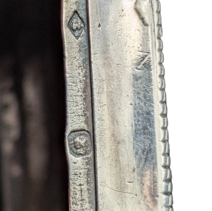 LOTE000586_03-1.png Caja de plata Francesa minerva s.XIX 45g