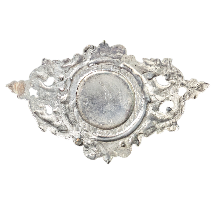 LOTE000588_04-1.png Broche estilo neoclásico con Dios apolo