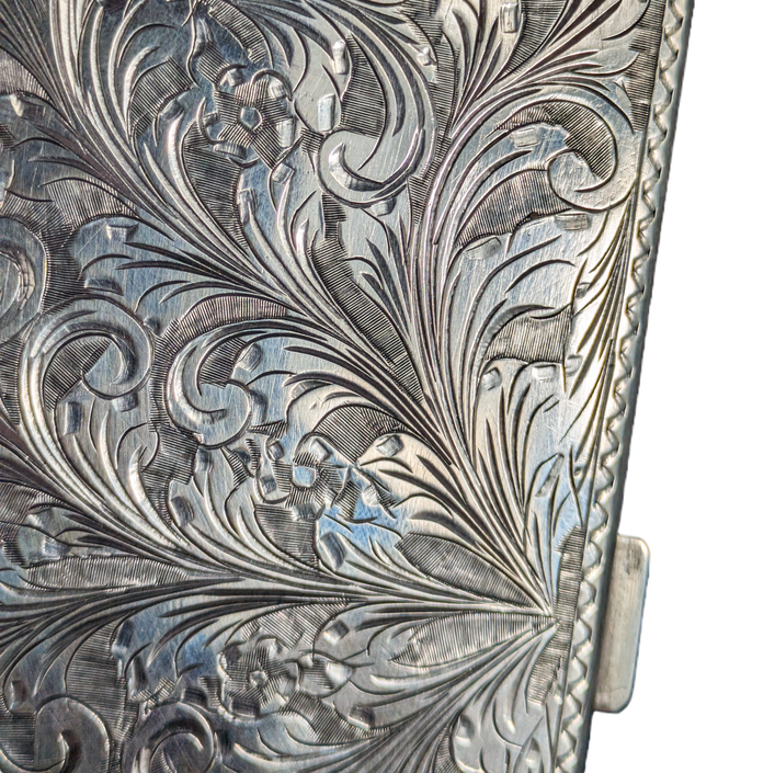 Pitillera italiana de plata 800 burilada 122g