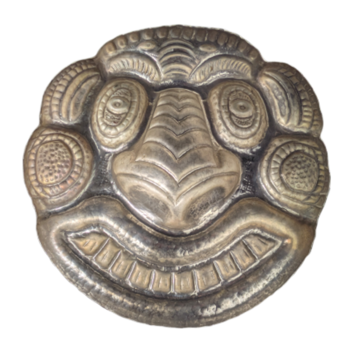 Máscara de plata repujada posiblemente virreinal Perú  s.XVIII - XIX