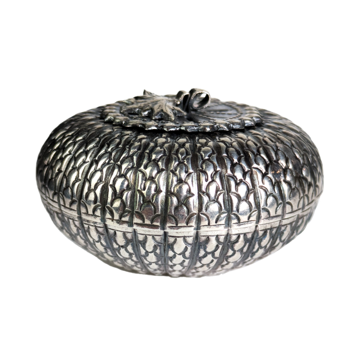 Caja para nuez de betel de plata de Camboya 23g